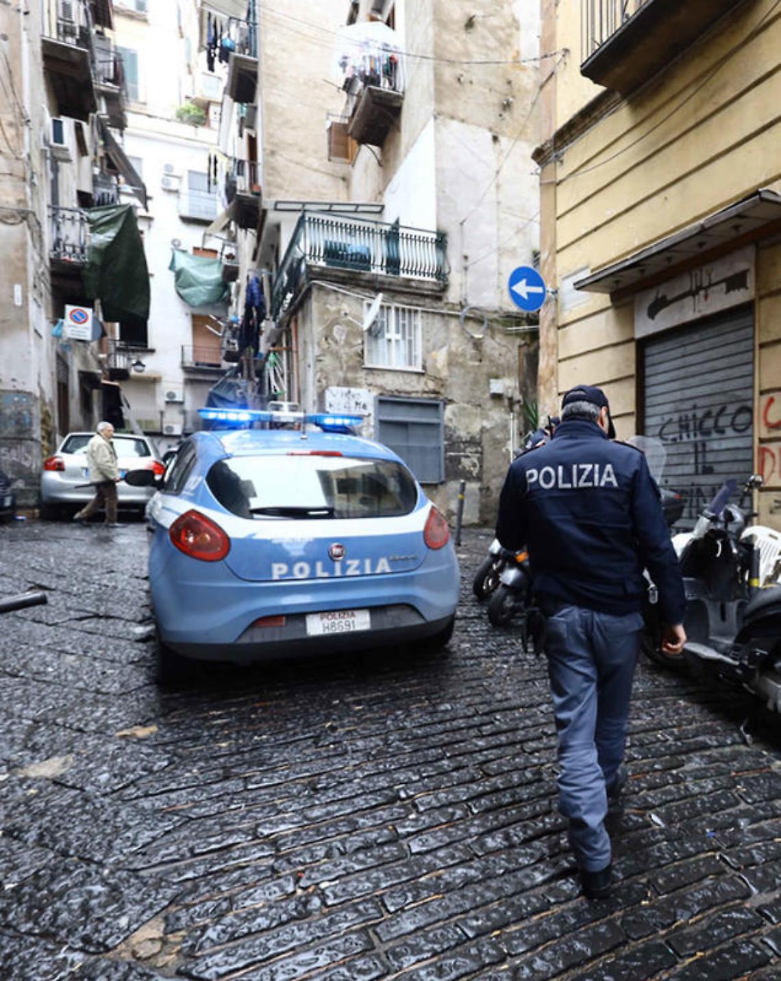 Ruba moto a Montesanto, arrestato