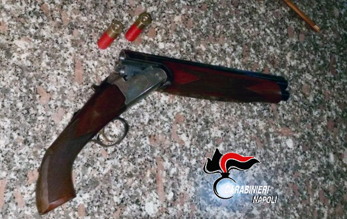 Crack e fucile a canne mozze: 5 arresti