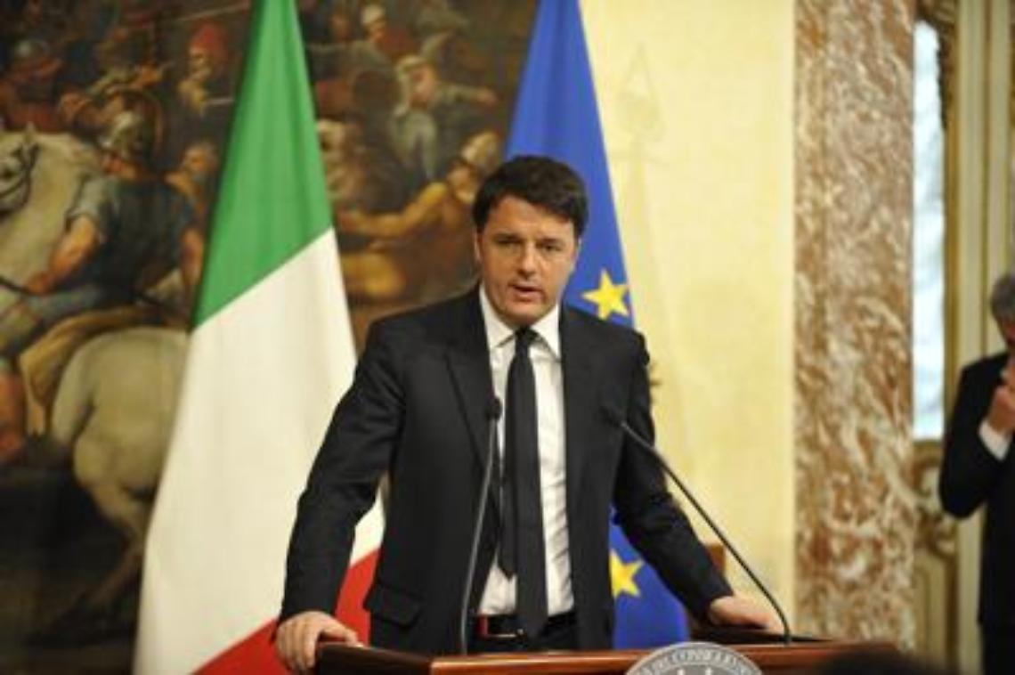 Renzi: «Terrorismo, non servono bombardamenti ma risposte politiche»