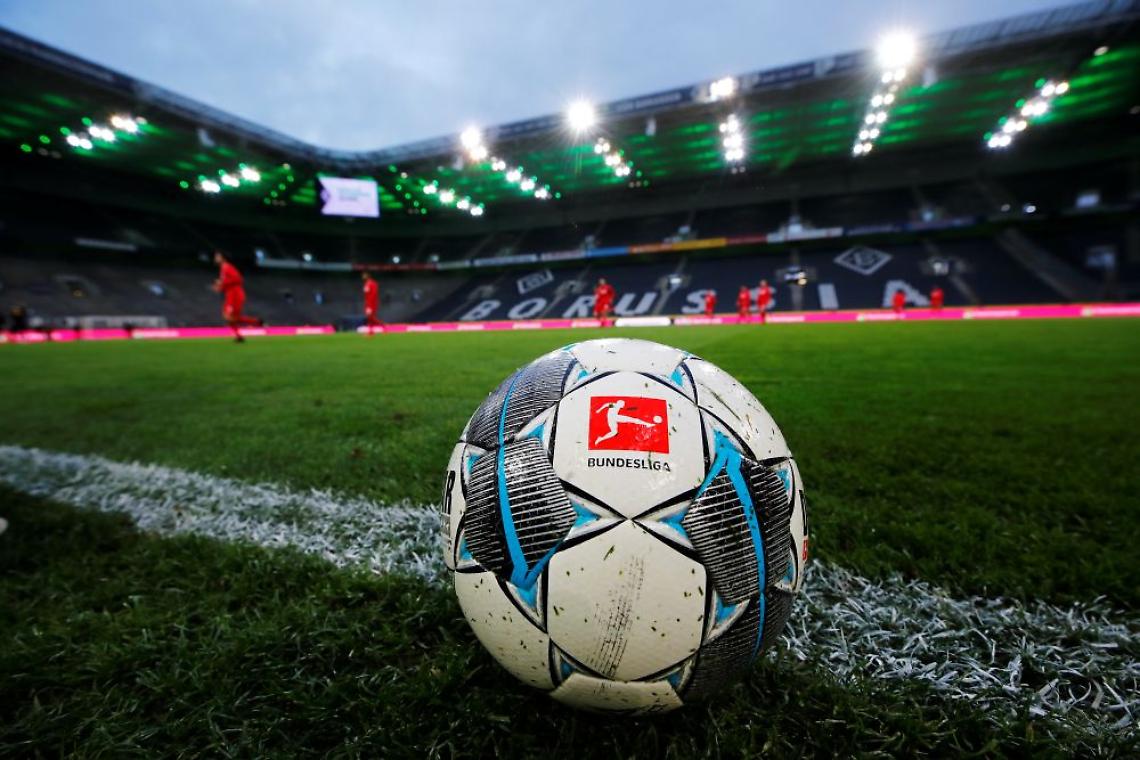 Riscatto Dortmund, 6 goal al Paderborn: tutti i risultati della 29ª giornata di Bundesliga in attesa del posticipo di domani sera