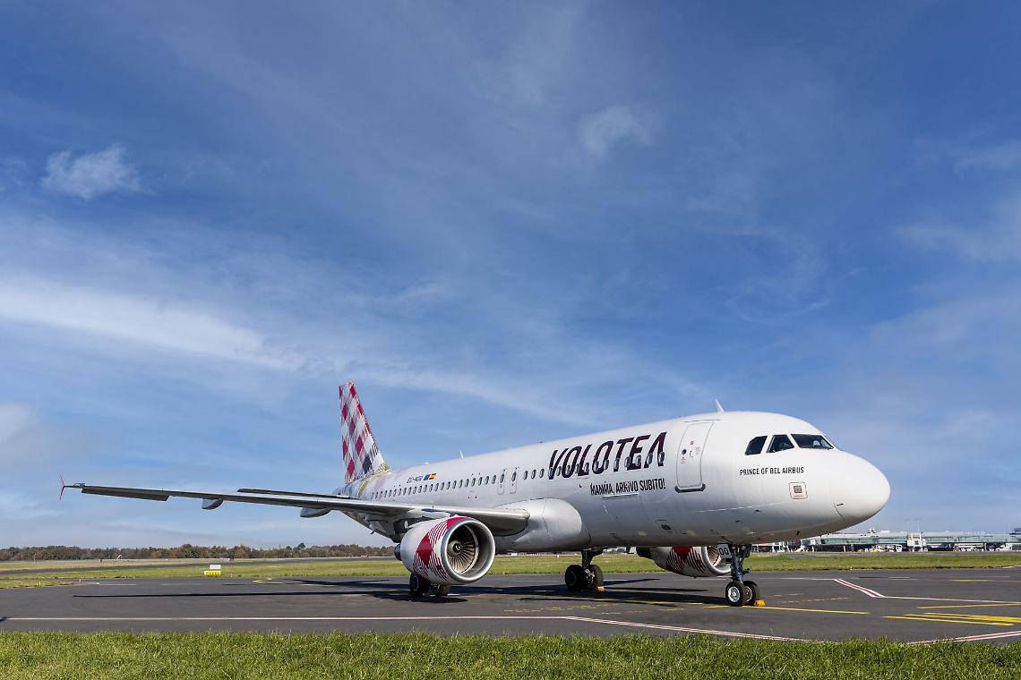 Volotea, dal 2 luglio nuova rotta Napoli-Lourdes