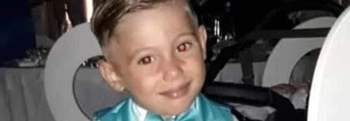 Bimbo annegato in piscina, indagati titolare e addetti della struttura