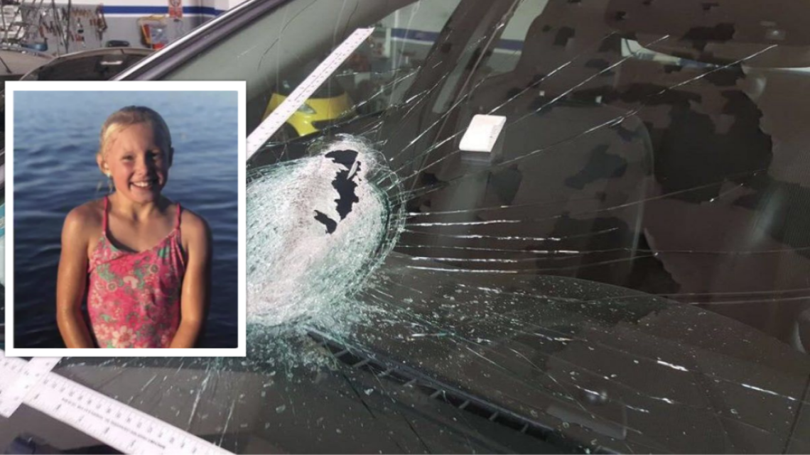 Tragedia in auto, enorme sasso sfonda il parabrezza: bimba di 11 anni muore schiacciata