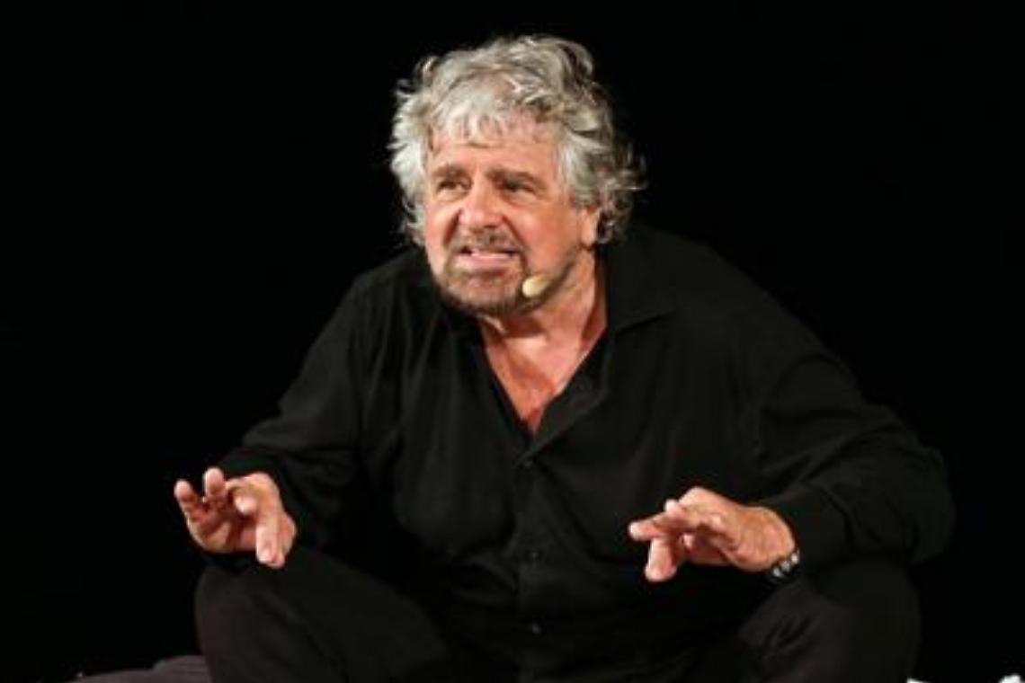 «Parlate di poltrone, sono esausto»: bacchettata di Grillo