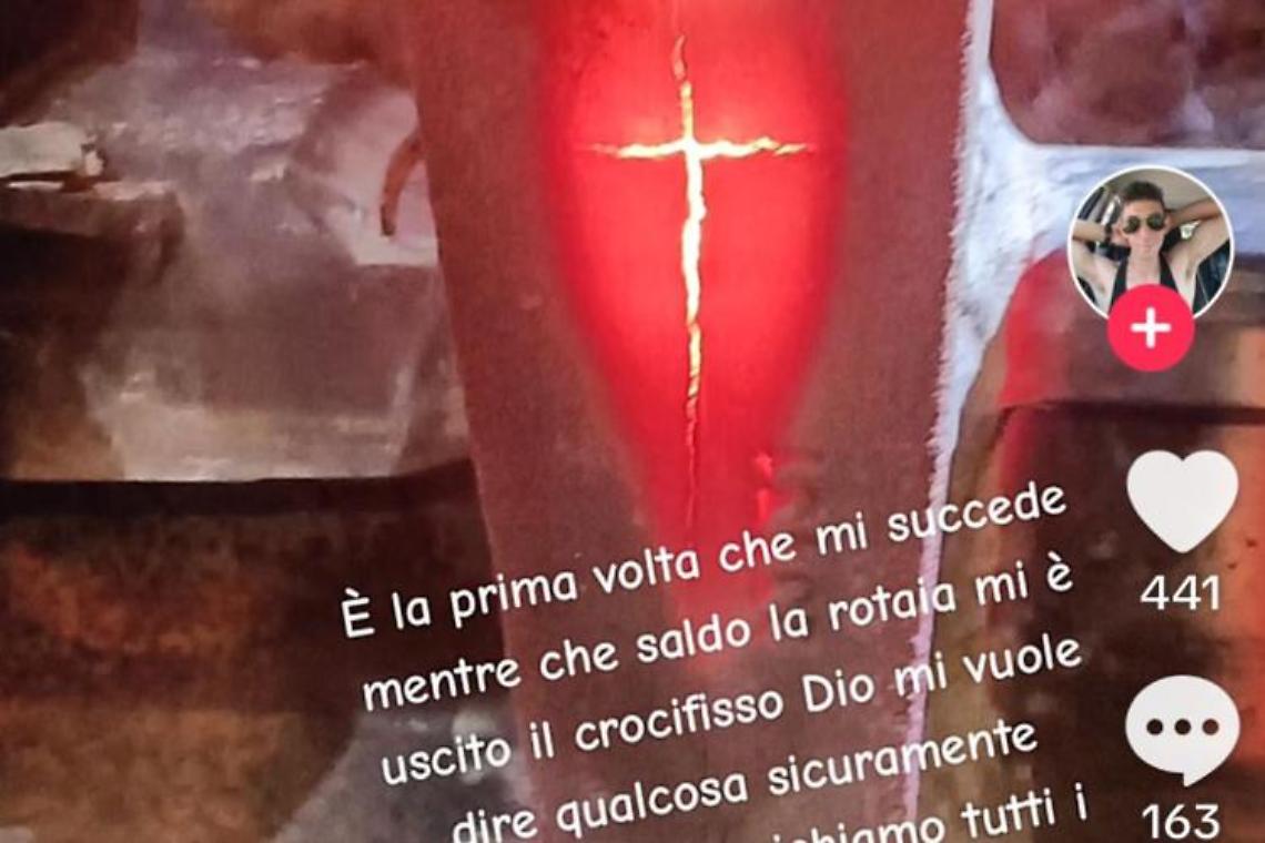 Incidente Brandizzo, l'ultimo post di uno dei 5 operai: «È apparsa croce su rotaie»
