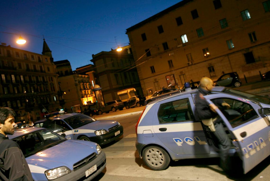 Caivano, spaccio nel rione Iacp: tre arresti