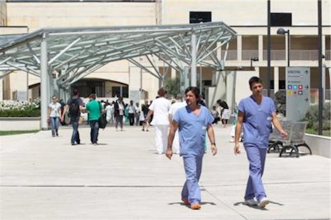 Uno su 10 rinuncia alle cure, colpa di costi <br>e attese