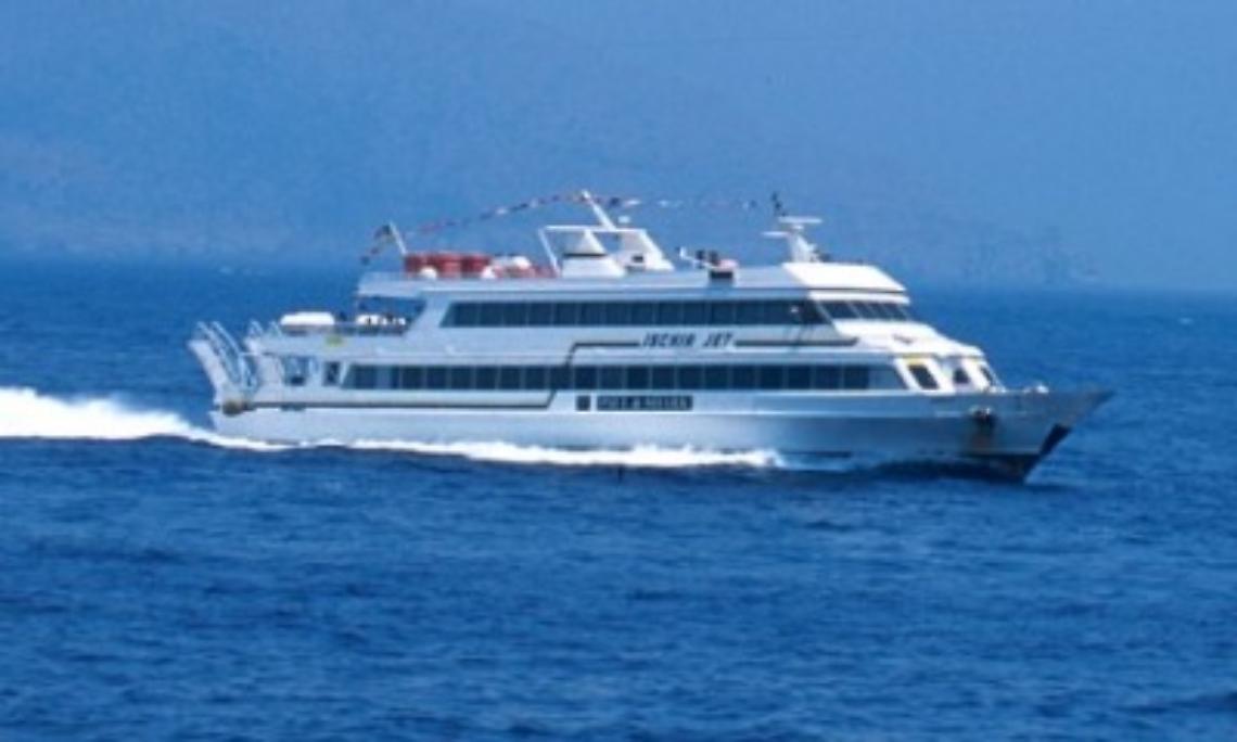 Collissione tra aliscafi nel Porto di Napoli, nessun ferito