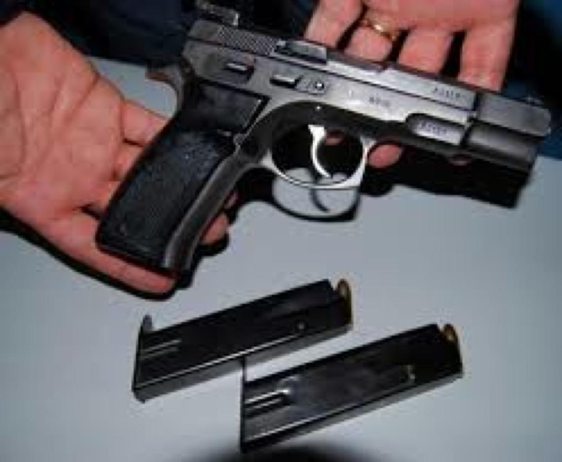 Colli Aminei. Armati nel centro scommesse: denunciati