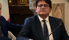 Pensionati in piazza, «basta a liste d'attesa eterne e addizionale troppo cara»