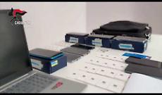 Truffe online, scoperta base operativa a Napoli