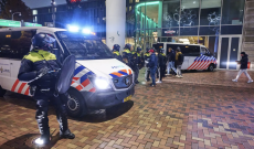 Tifosi arrestati ad Eindhoven, «fermati arrivati a 200, marchiati con un numero sulla mano»