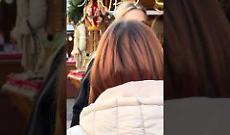 Jacqueline De Laurentiis ai mercatini di Natale di Pietrarsa