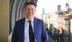 &laquo;La nuova piazza Maradona? Una straordinaria sala d&rsquo;attesa di uno studio odontoiatrico&raquo;