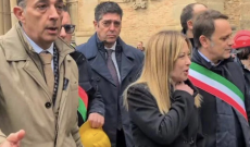 Meloni torna a Niscemi: &laquo;Mercoled&igrave; il decreto, 150 milioni per case, indennizzi e messa in sicurezza&raquo;