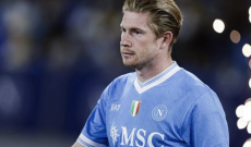Napoli canta a De Bruyne: &laquo;Tu s&igrave; 'na cosa grande&raquo;