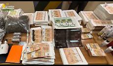 Stamperia clandestina: sequestrati 2,8 milioni di euro falsi, un arresto
