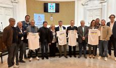 Domenica la &ldquo;Traversata delle Sirene&rdquo;