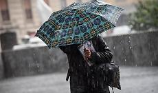 Maltempo nel weekend e poi serie di perturbazioni con pioggia, vento e neve