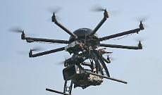 Spia la ex con un drone e finisce ai domiciliari