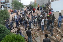 Terribile terremoto in Nepal, un'ecatombe: i morti sono migliaia