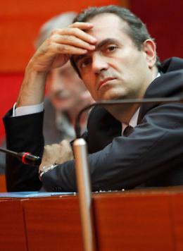 Primarie, de Magistris: «Un'agonia assoluta»