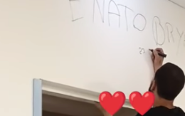 Imbrattano la parete dell'ospedale per la nascita del bimbo, il video sui social