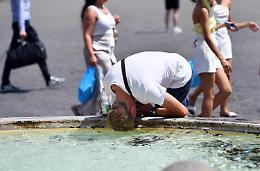 Il caldo record non molla l'Italia, 18 città da bollino rosso oggi e domani