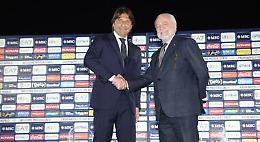 «Conte? State sereni, ha tre anni di contratto»