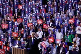 Biden passa il testimone a Kamala Harris