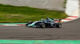 Road To Race Academy", una sfida per appassionati di motori 