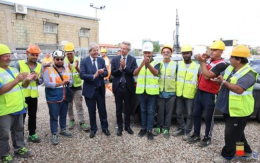 Gentiloni ai bipiani di Ponticelli con Manfredi