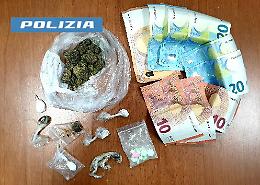Spaccia ecstasy e cocaina davanti a un locale a Coroglio, arrestato