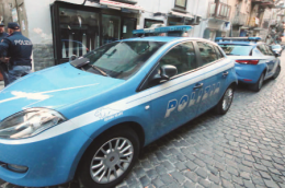 Pistolettate contro i complici, preso specialista delle rapine