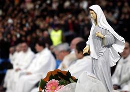 Medjugorje, dal Papa via libera al culto pubblico «ma non per incontrare i presunti veggenti»