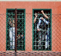 «In Campania carceri come bombe ad orologeria»