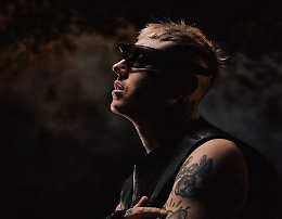 Lazza, firmacopie dell'album "Locura"