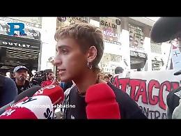Manifestazione anti G7 a Napoli, «jatevenne»
