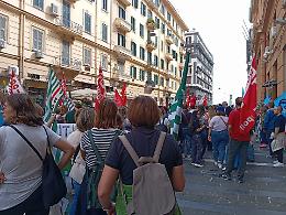 Sanità, nel Napoletano «mancano 18mila addetti e tremila posti letto» 