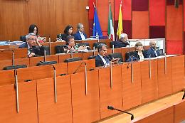 Consiglio comunale di Napoli, ok al bilancio consolidato