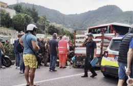 Scontro furgone-bus a Ischia, morto 27enne