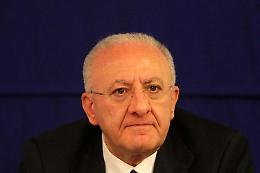 De Luca: «La vita del Pd della Campania si decide qui, non a Roma»

