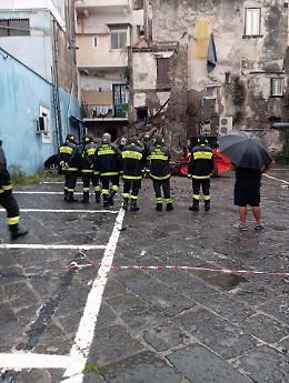 Palazzina crollata: paura ma nessun ferito