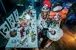 Alice in Horrorland, il Paese delle Meraviglie diventa un’affascinante terra degli orrori 