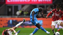 Lukaku contro Lucca, che sfida tra i “giganti" del gol