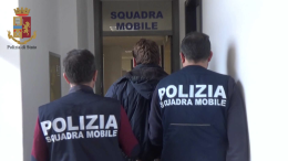Rapito e picchiato a sangue per un debito, altri cinque arresti