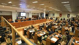Terzo mandato, al via il consiglio regionale della Campania