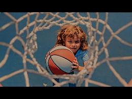 Un canestro di sorrisi, il progetto sociale del Napoli Basket