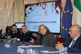 Prevenzione reati sul web, da Napoli progetto pilota per proteggere i più giovani