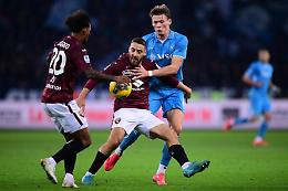  McTominay stende il Toro, il Napoli resta solitario in vetta alla classifica